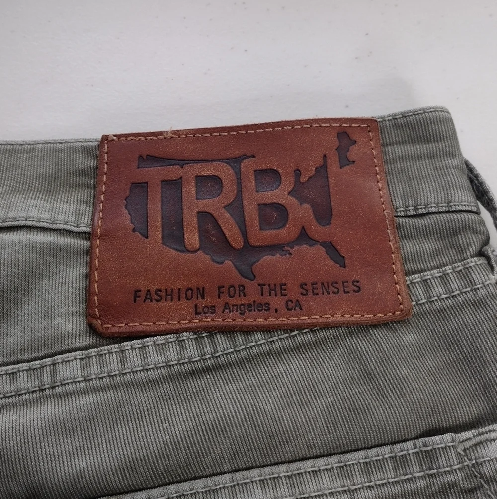 True Religion TRBJ Men's Distressed Pants